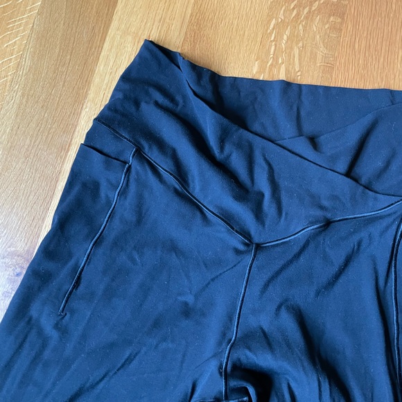 Aerie Crossover Leggings - Picture 3 of 5